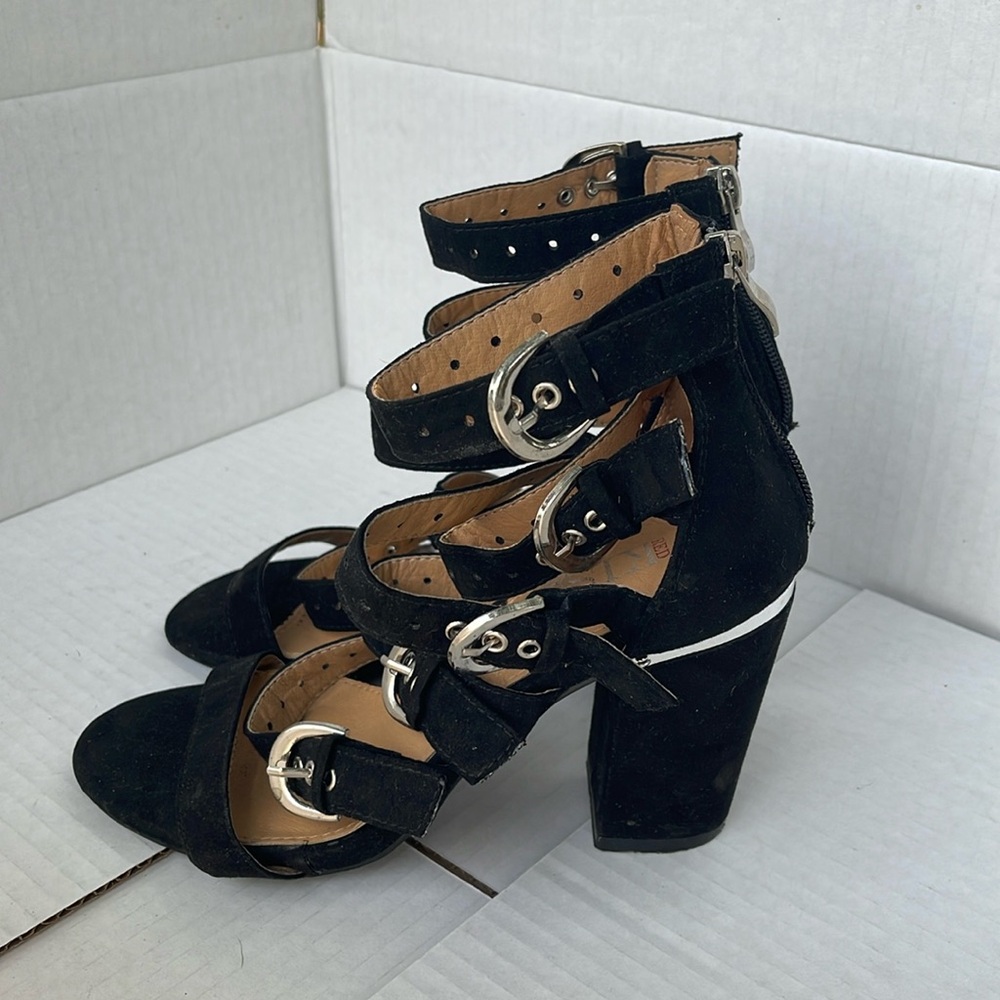 RedKISS Heels